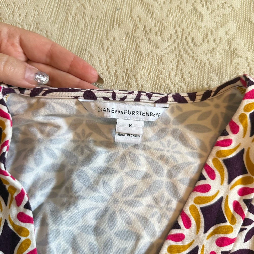 Diane Von Furstenburg geometric patterned wrap mini dress - Picture 3 of 9